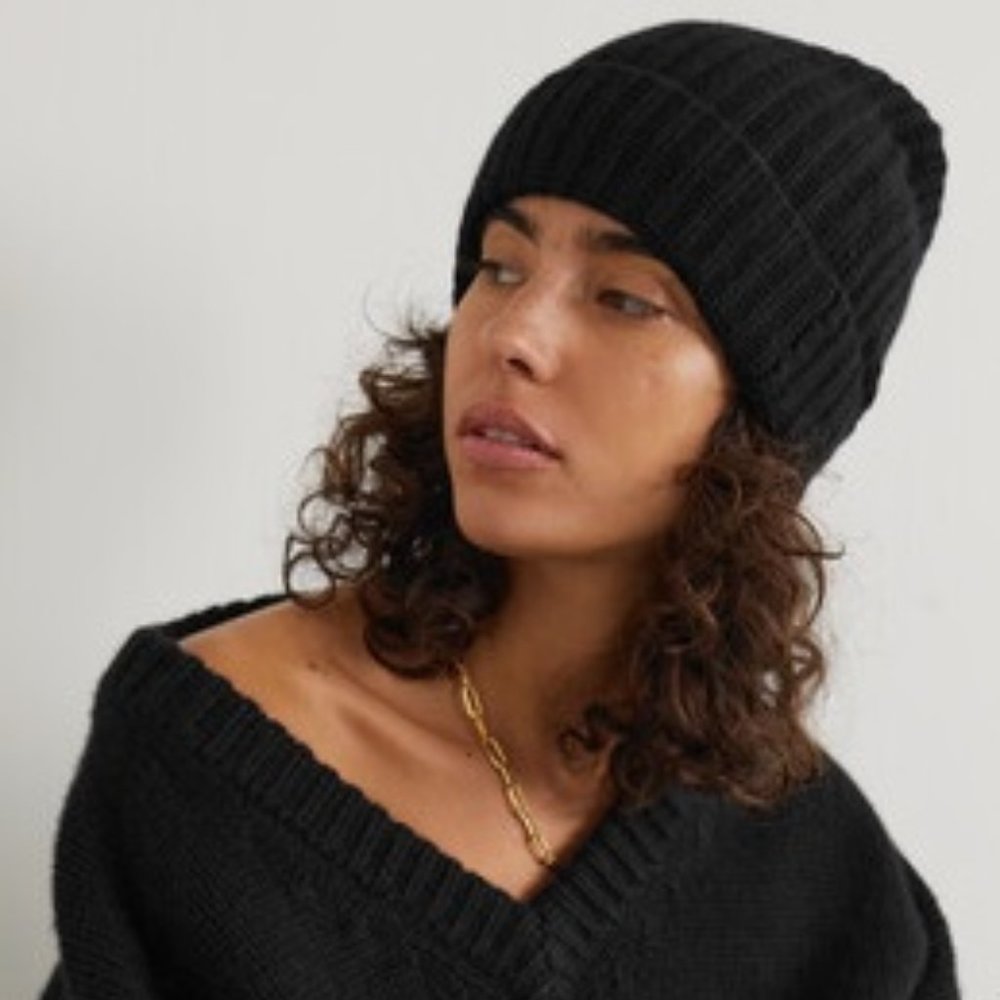Nili Lotan Cashmere Adrien Beanie Winter Hat